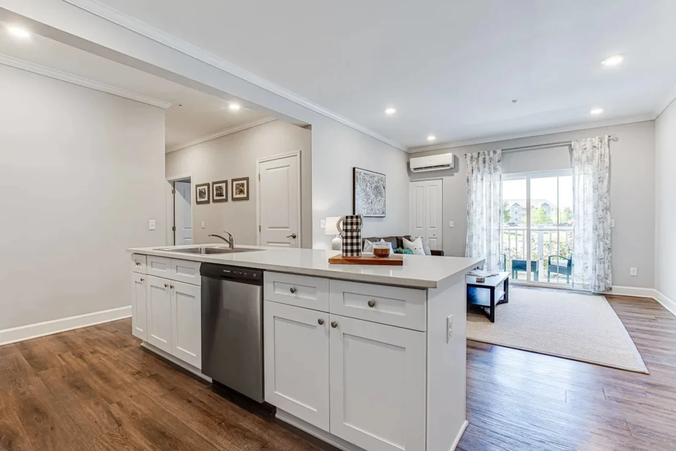 Pointe Grand Interior
